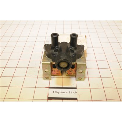 REPLACED BY B12519501P >>> 220V 2 WAY WATER VALVE